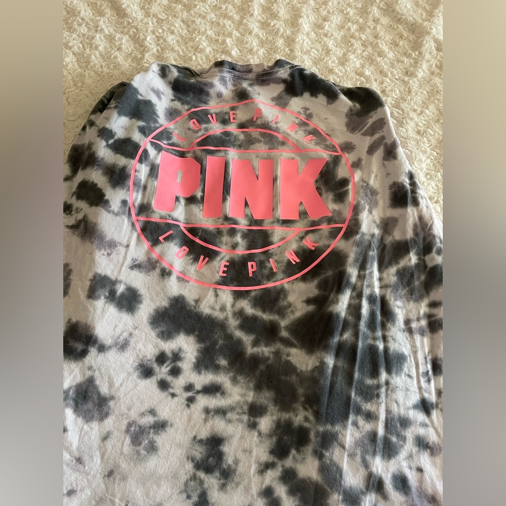 VS Pink - TyeDye Long Sleeve